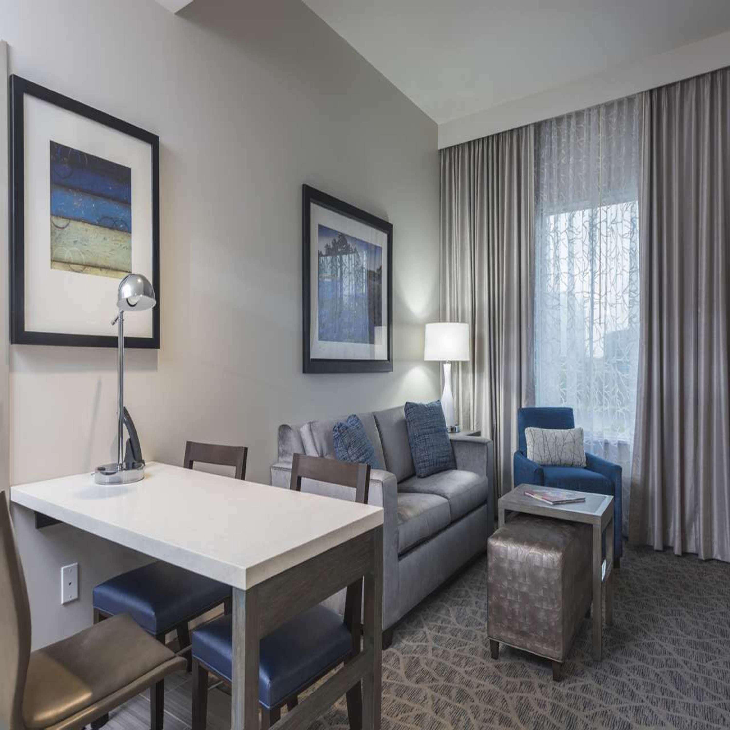 Embassy Suites By Hilton The Woodlands Eksteriør bilde